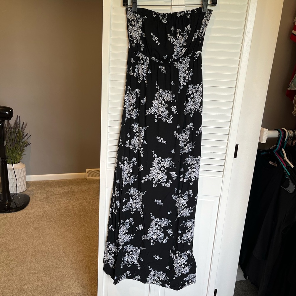 Old Navy Strapless Floral Maxi Dress, Size S, Black, Blue & White Multi